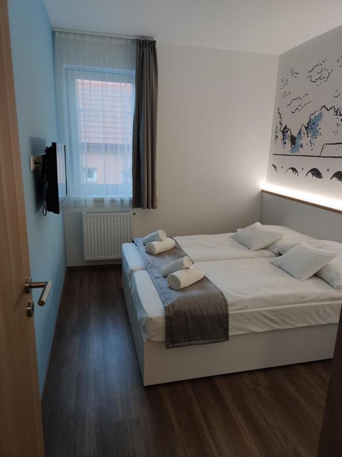 Androméda Apartman Sarvar Exterior foto