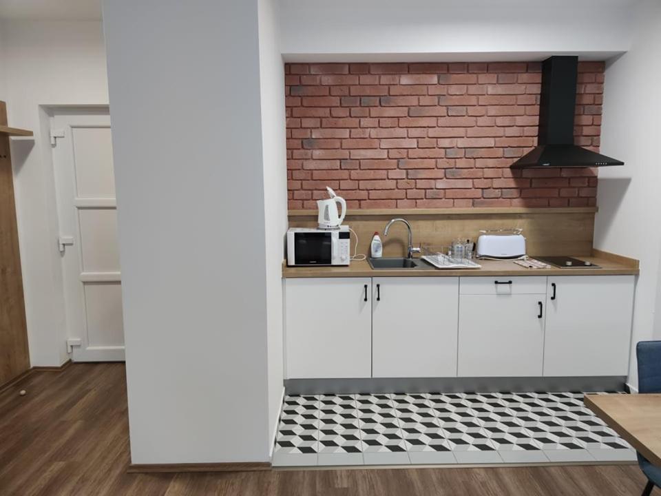Androméda Apartman Sarvar Exterior foto